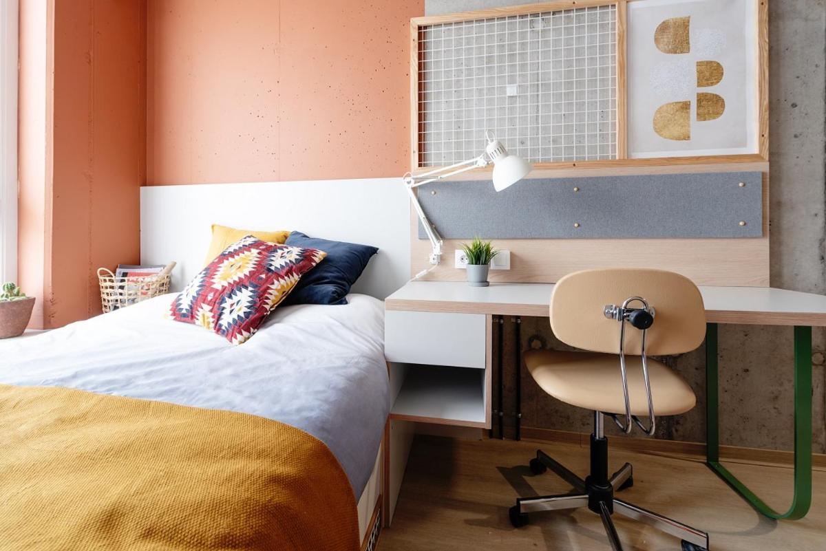 Chillout Dorm Cracow Aparthotel Красков Екстериор снимка