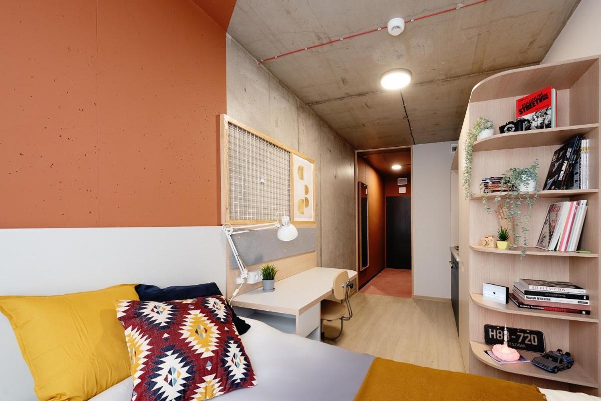 Chillout Dorm Cracow Aparthotel Красков Екстериор снимка